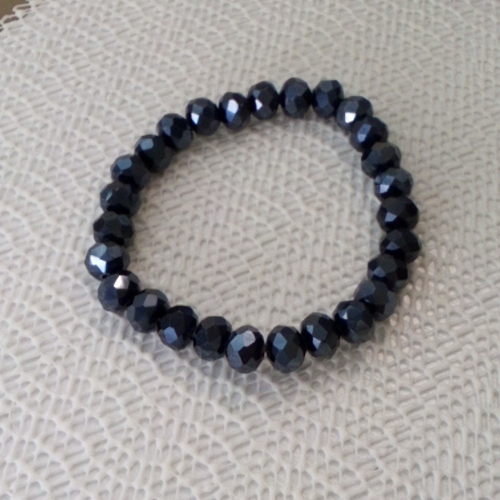 Nicole Miller Elegant Blue Beaded Bracelet with Gold Charm - Picture 3 of 3